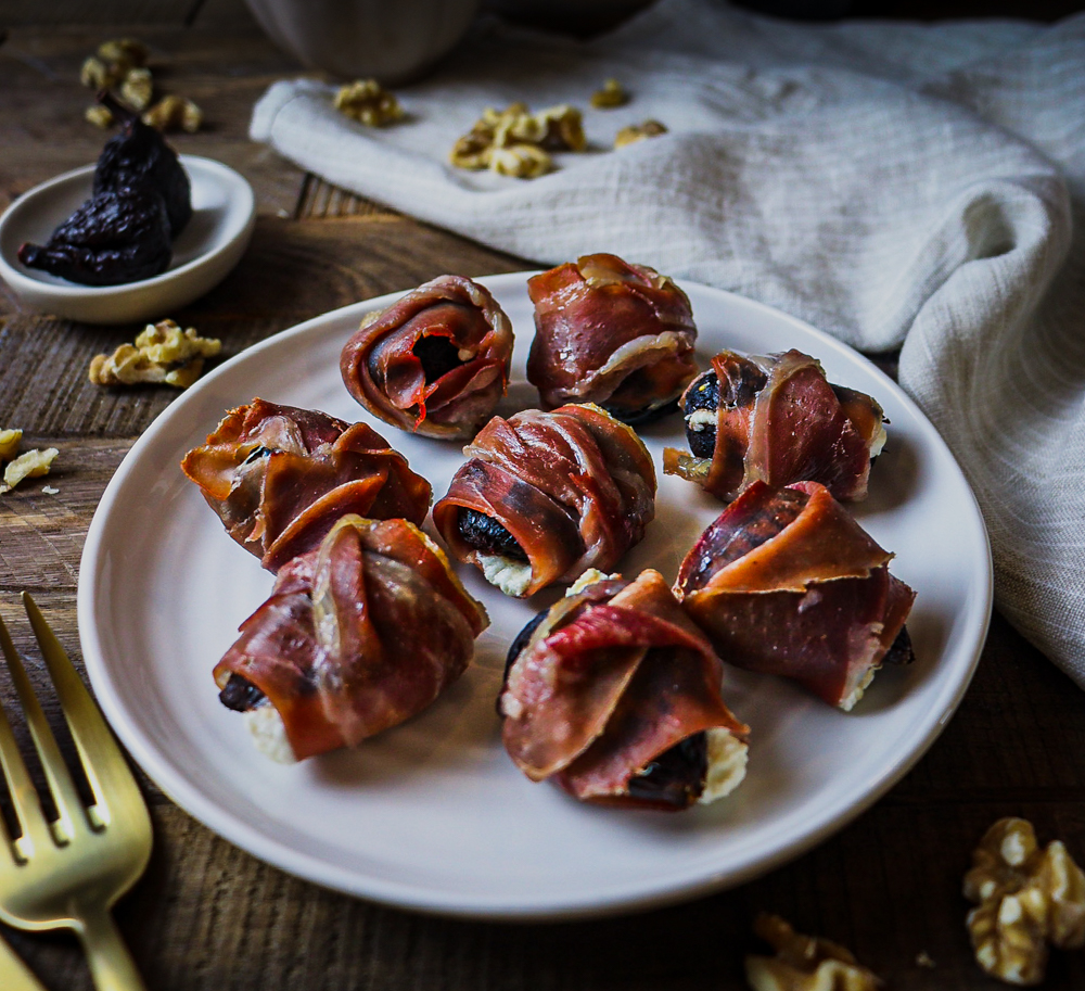 prosciutto wrapped figs
