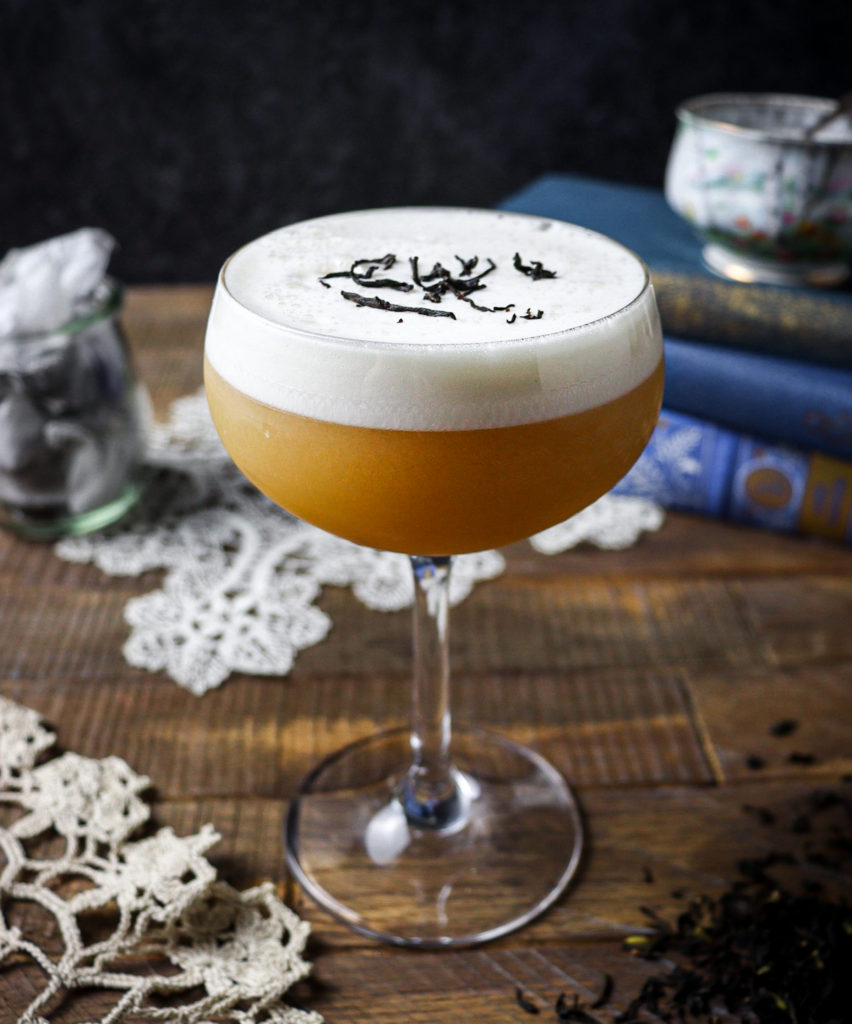 creamy earl grey gin cocktail