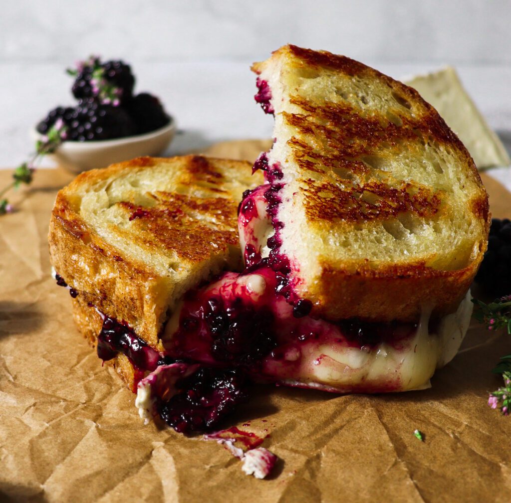 grilled brie sandwich with blackberry balsamic